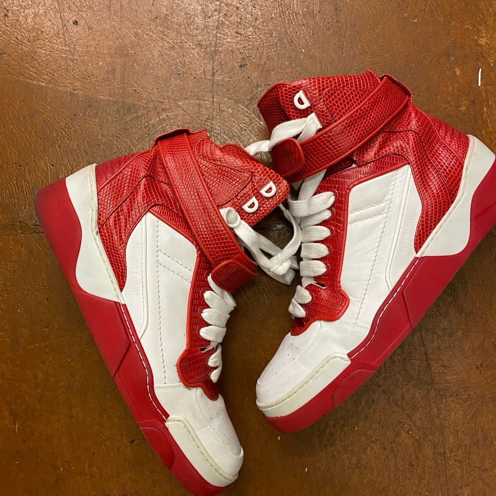 Givenchy Contrast High Top Sneaker